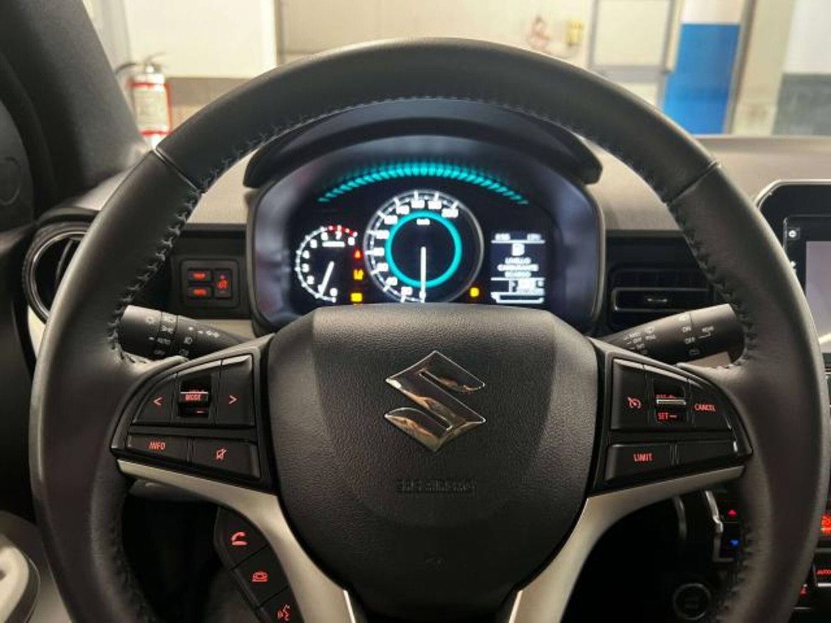 Suzuki Ignis 1.2 Dualjet iTop AGS (10)