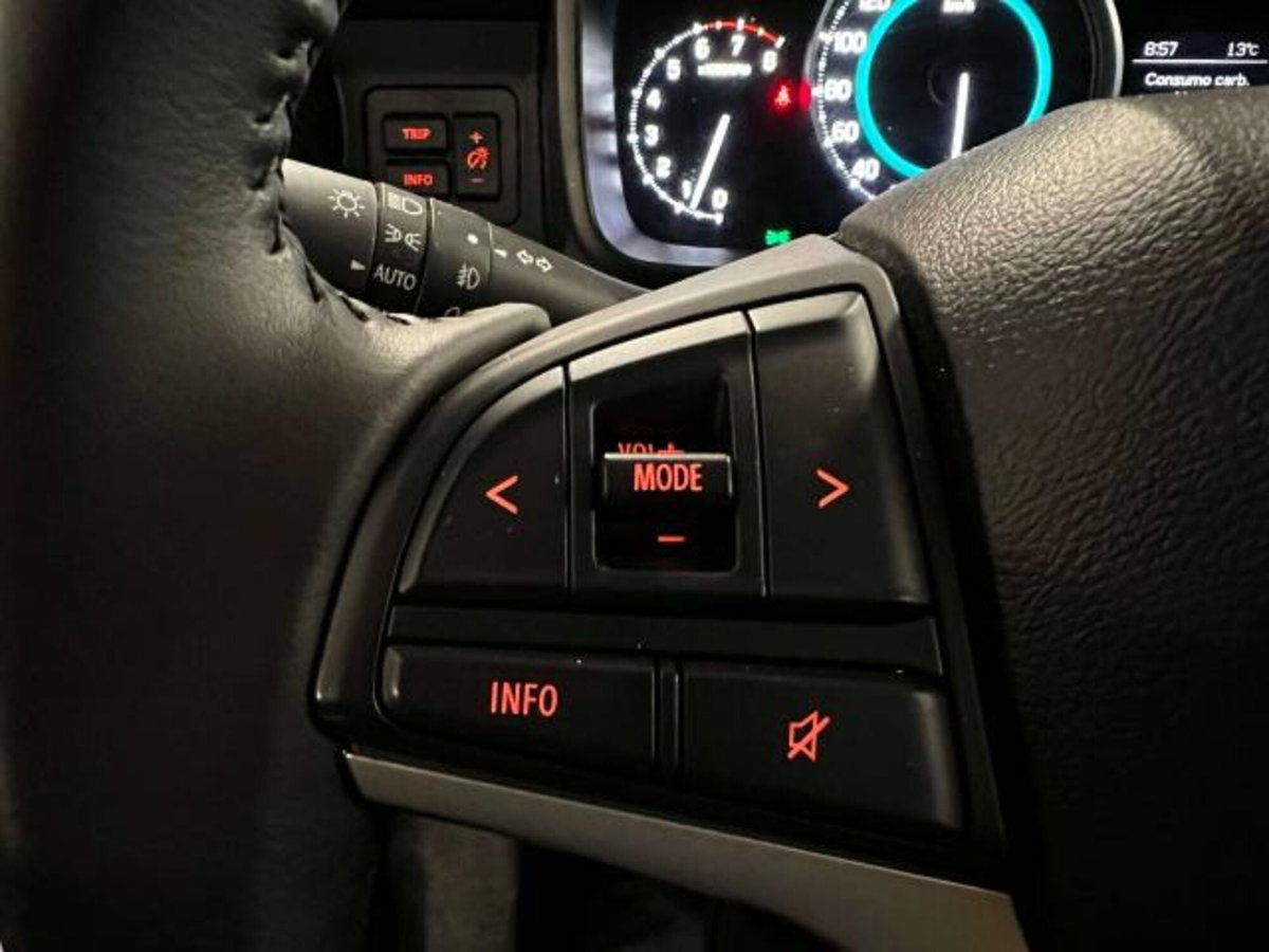 Suzuki Ignis 1.2 Dualjet iTop AGS (12)