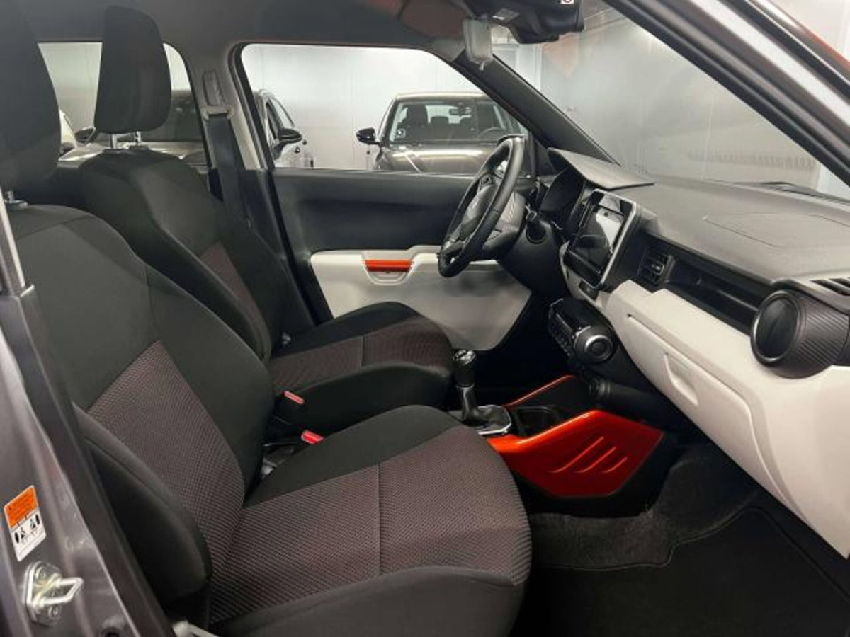 Suzuki Ignis 1.2 Dualjet iTop AGS (5)
