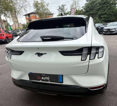 Ford Mustang Mach-E Extended 294CV (5)
