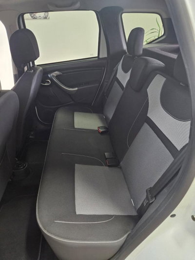 Dacia Duster 1.6 110CV 4x2 (10)