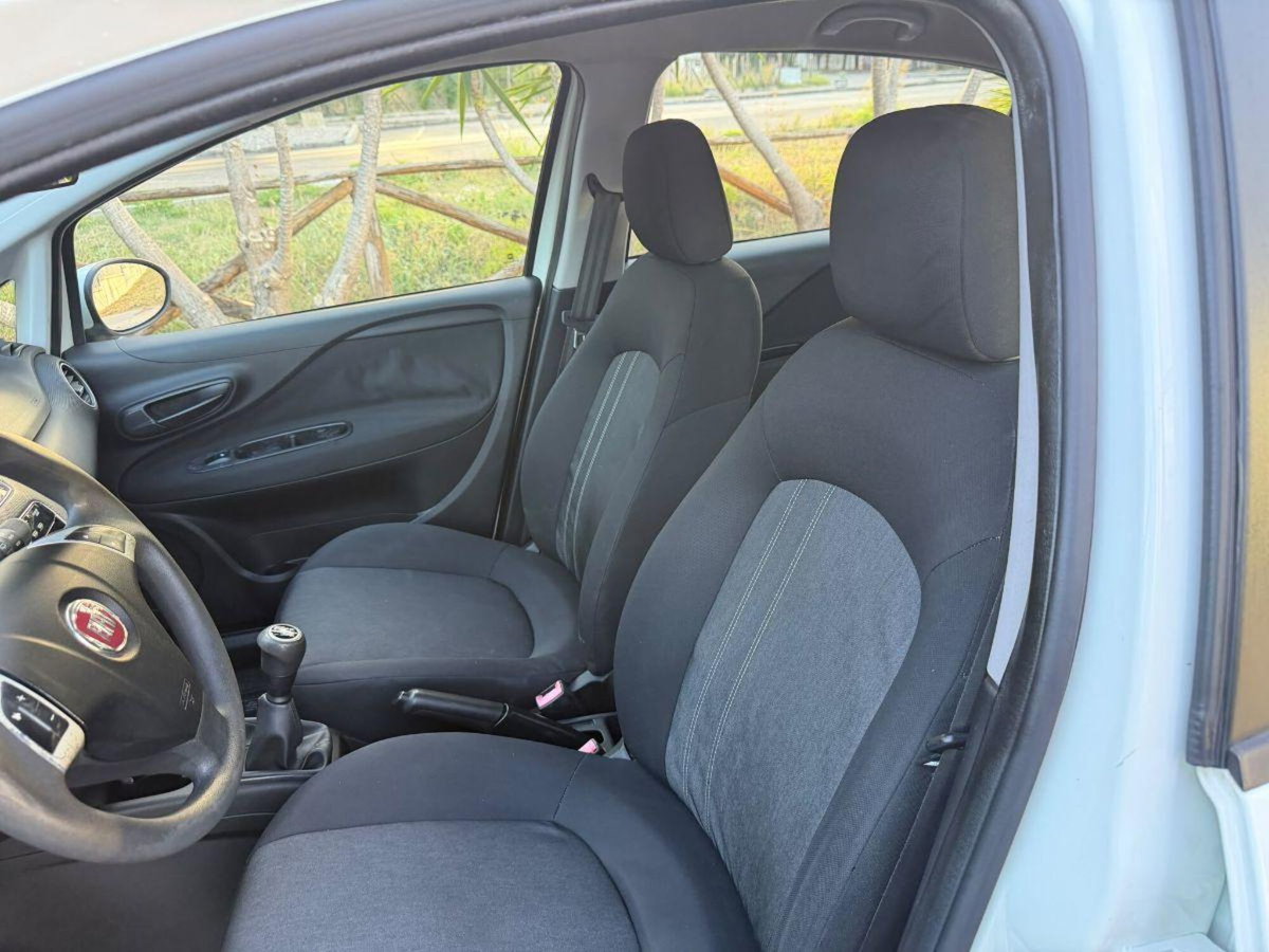 Fiat Punto 1.3 MJT II S&S 85 CV 5 porte ECO Lounge (6)