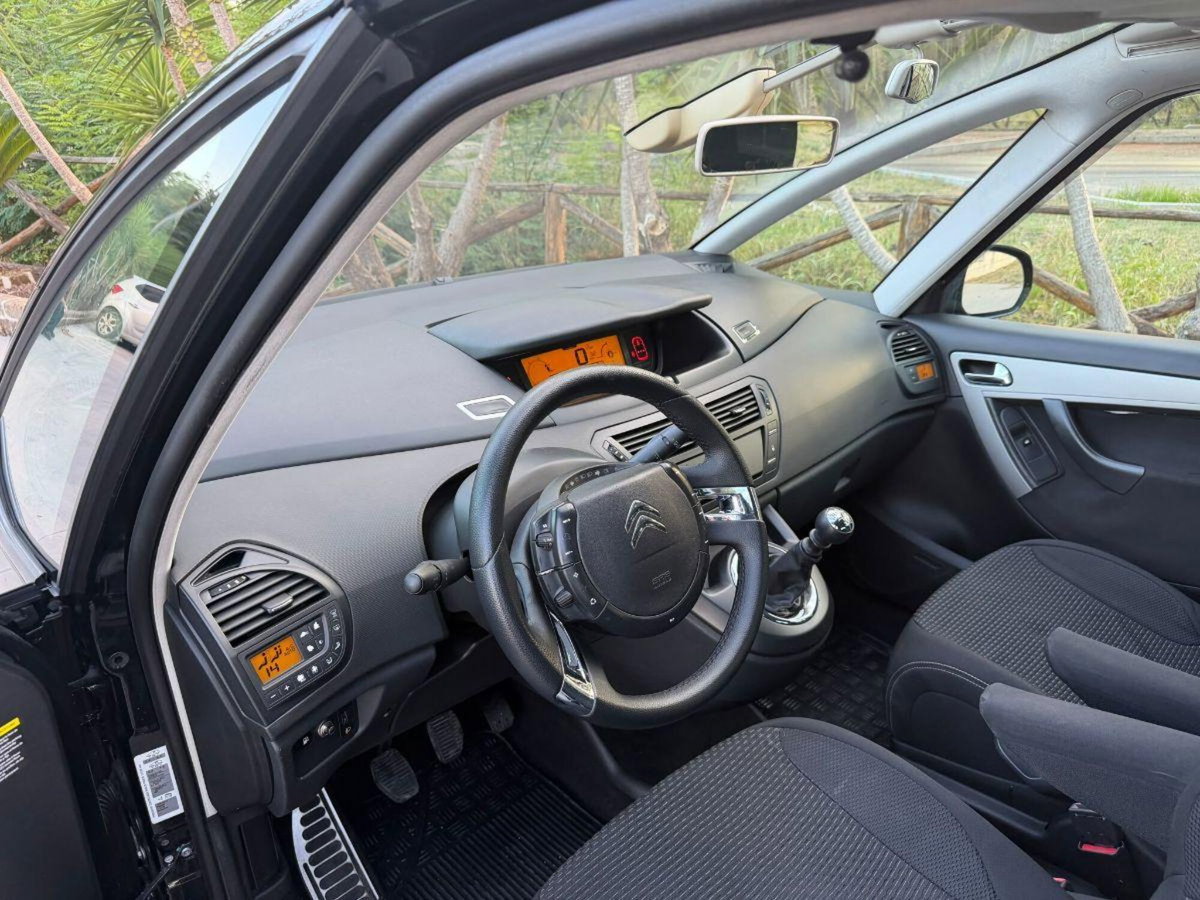 Citroen C4 Picasso 2.0 HDi 150 FAP Business (9)