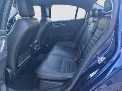 Alfa Romeo Giulia 2.2 Turbodiesel 210 CV AT8 AWD Q4 Veloce (12)