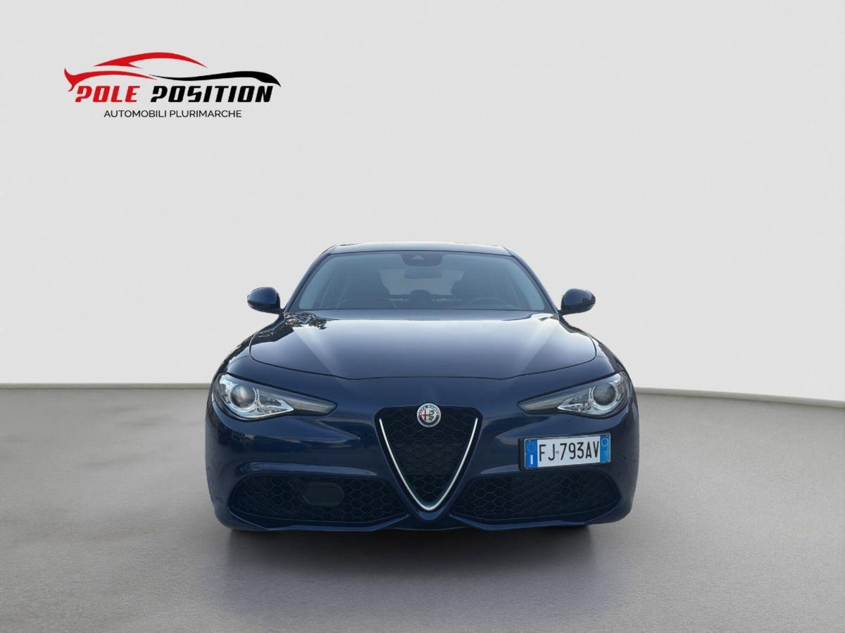 Alfa Romeo Giulia 2.2 Turbodiesel 210 CV AT8 AWD Q4 Veloce (8)