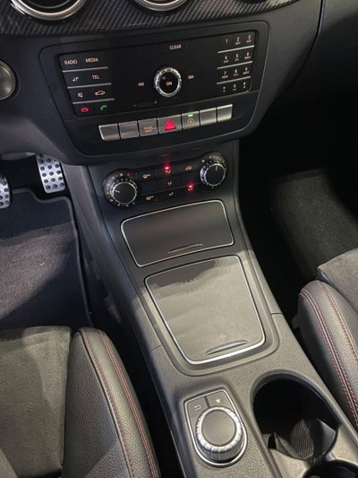 Mercedes-Benz Classe B 200 d Premium (19)