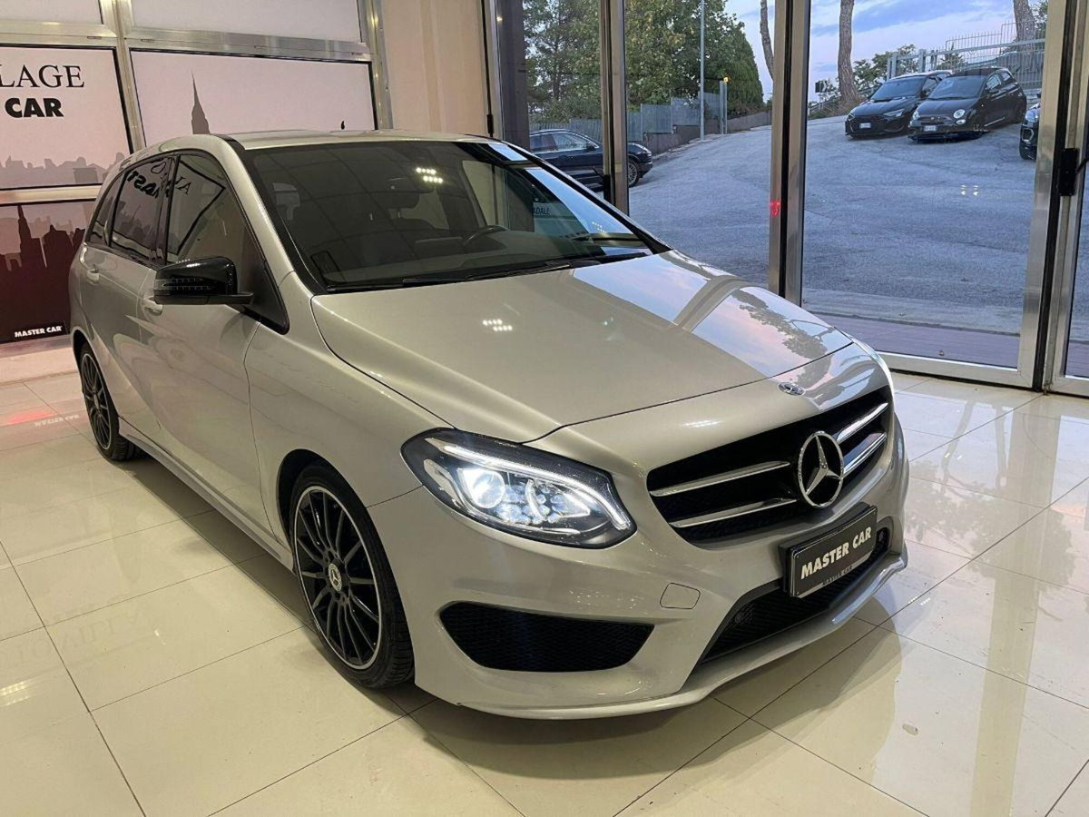 Mercedes-Benz Classe B 200 d Premium (3)