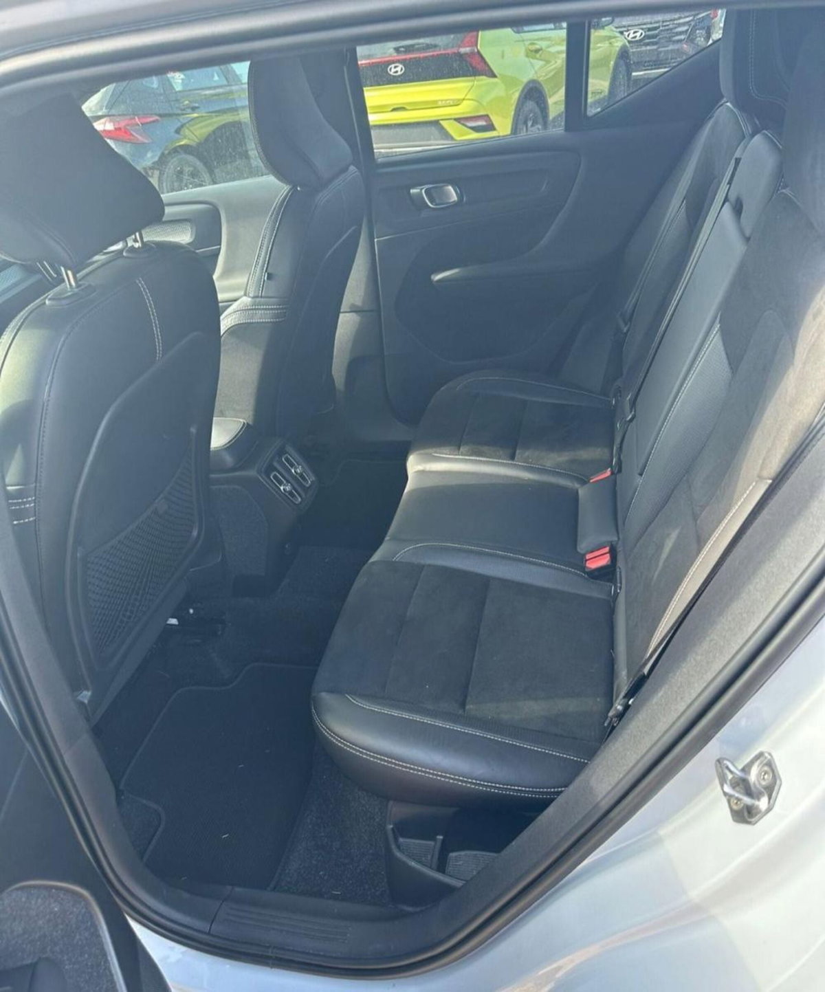 Volvo XC40 D3 AWD Geartronic R-design (11)