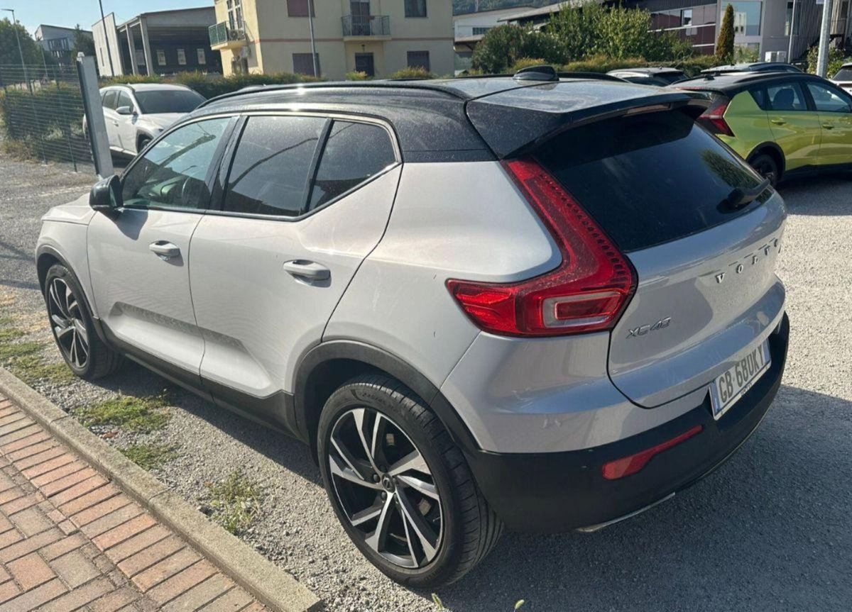 Volvo XC40 D3 AWD Geartronic R-design (3)