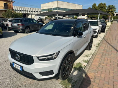 Volvo XC40 D3 AWD Geartronic R-design (4)
