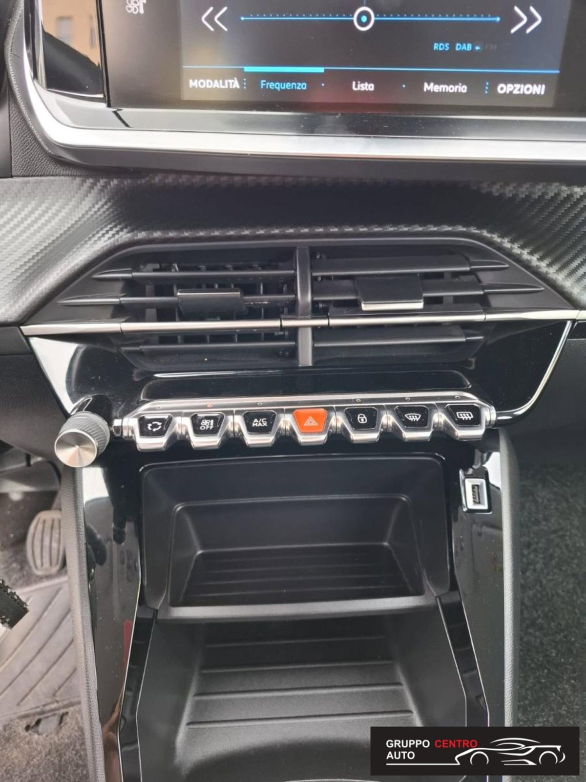 Peugeot 208 PureTech 75 Stop&Start 5 porte Active (10)