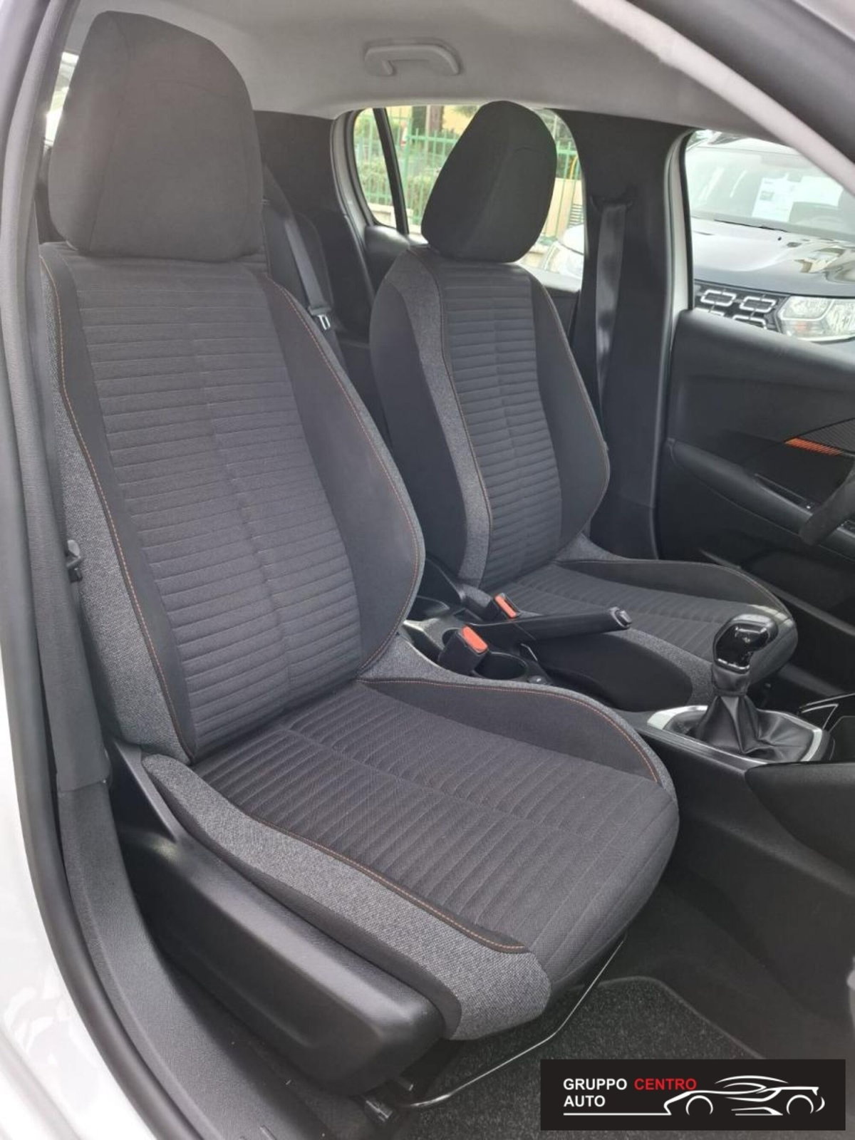 Peugeot 208 PureTech 75 Stop&Start 5 porte Active (17)