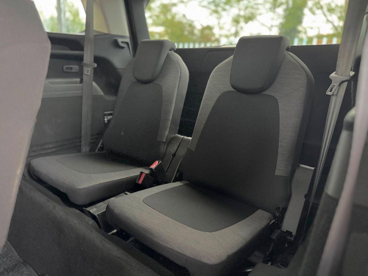 Citroen Grand C4 Picasso BlueHDi 120 S&S EAT6 Shine (10)