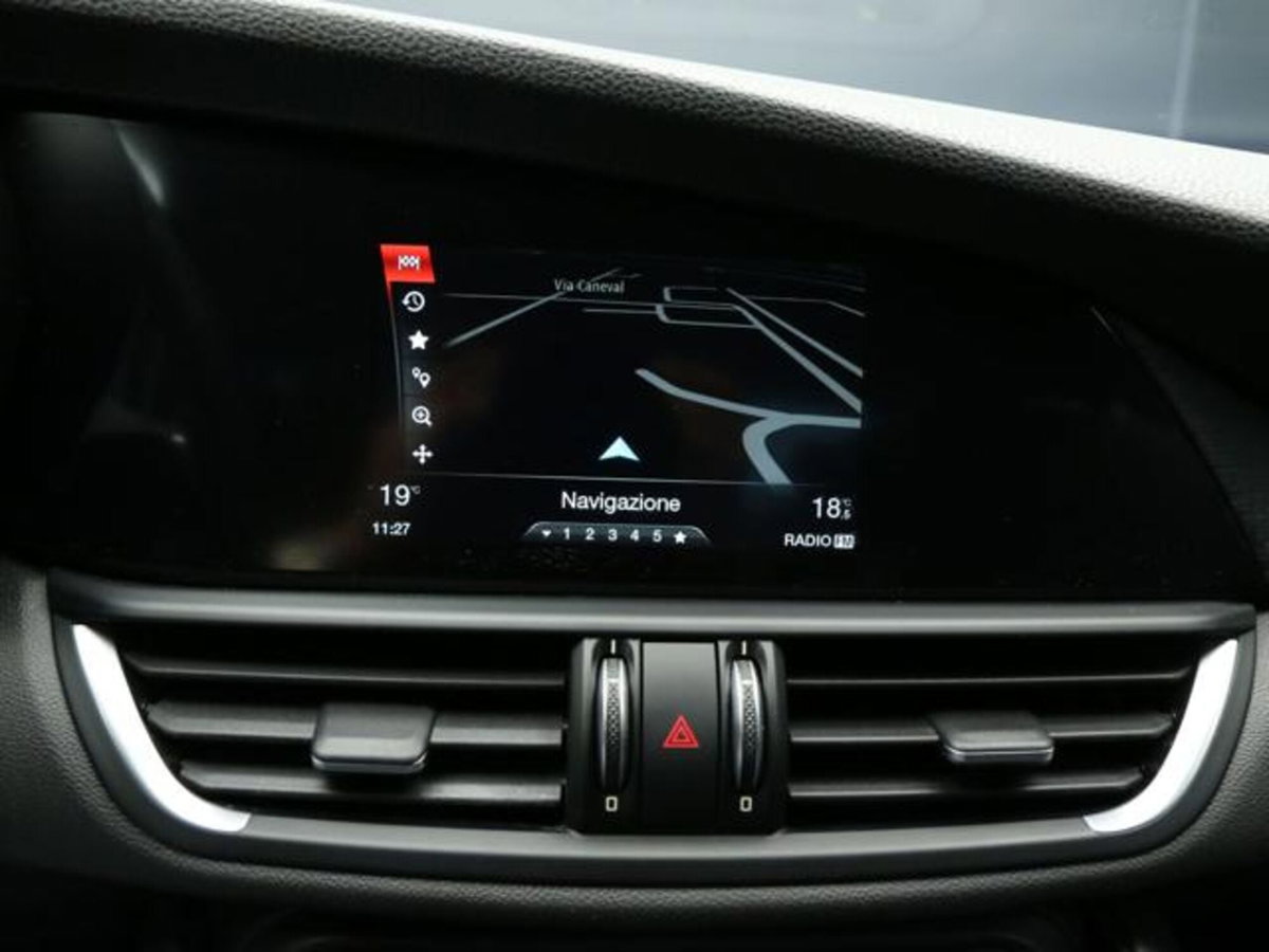 Alfa Romeo Giulia 2.2 Turbodiesel 150 CV AT8 Super (15)
