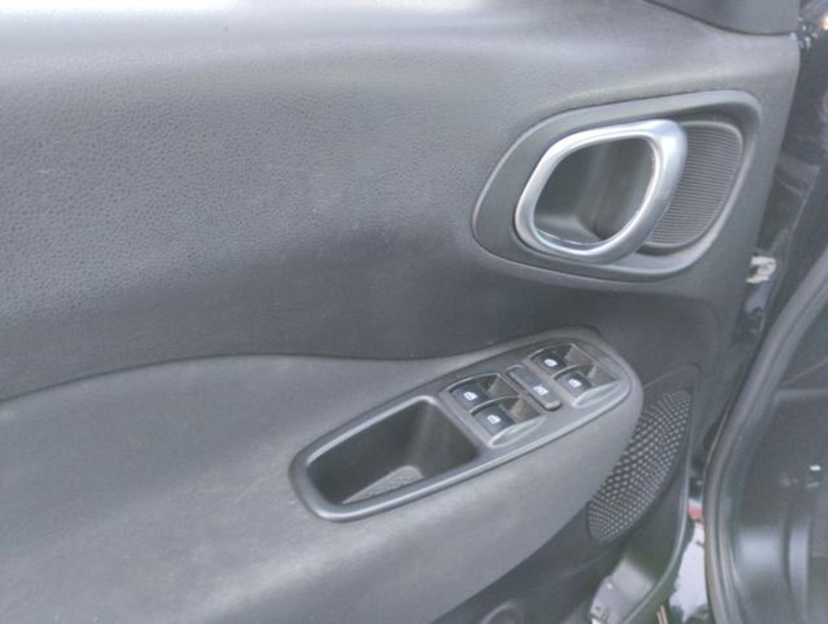 Fiat 500L 1.6 Multijet 120 CV Lounge (13)