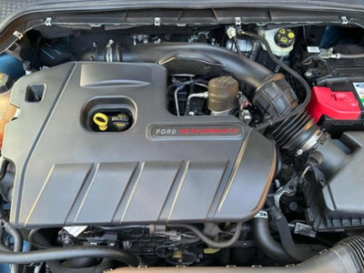 Ford Focus 2.3 EcoBoost 280 CV 5p. ST (12)