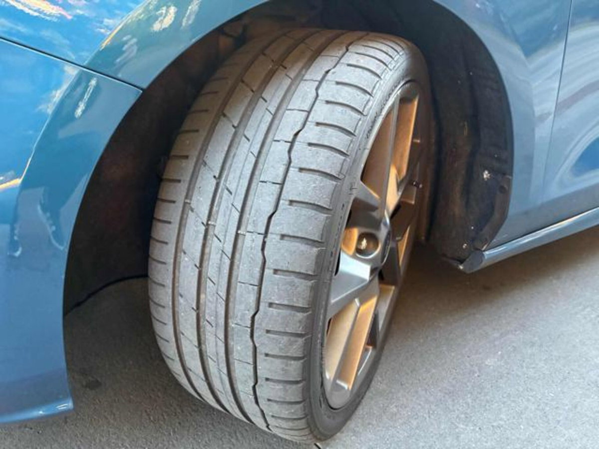 Ford Focus 2.3 EcoBoost 280 CV 5p. ST (16)