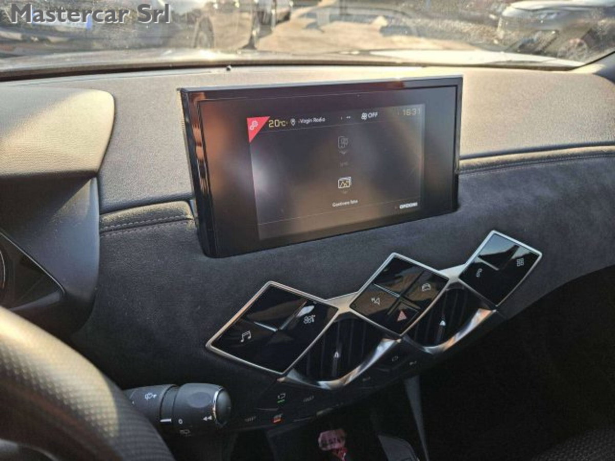 Ds DS 3 DS 3 Crossback PureTech 100 Performance Line (14)