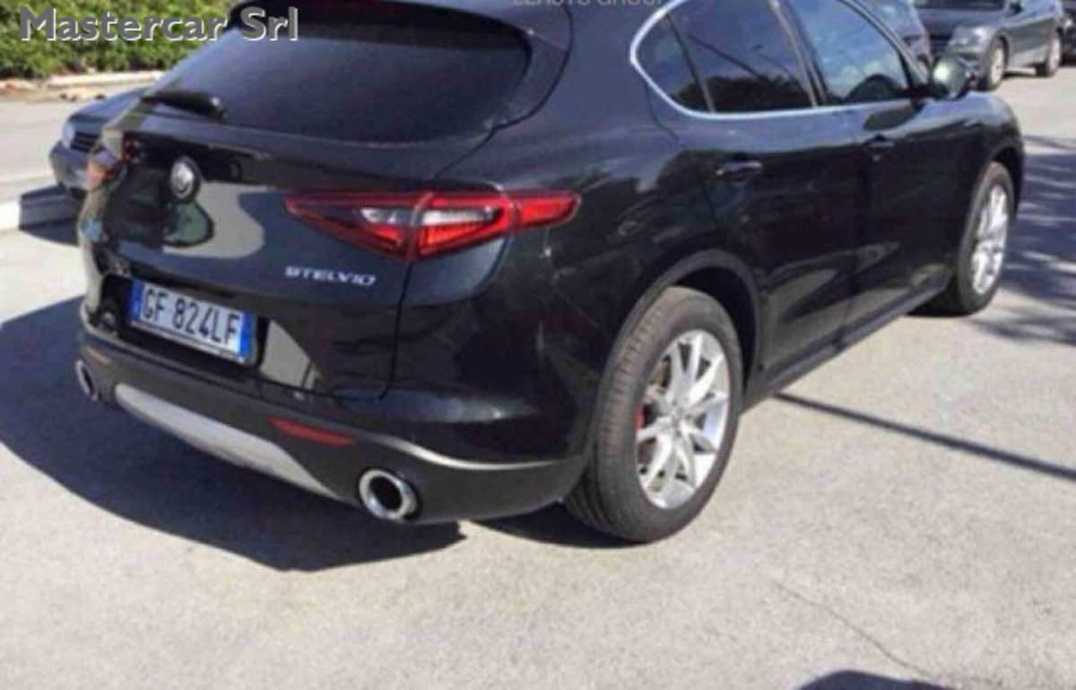 Alfa Romeo Stelvio Stelvio 2.2 Turbodiesel 190 CV AT8 Q4 Executive (2)