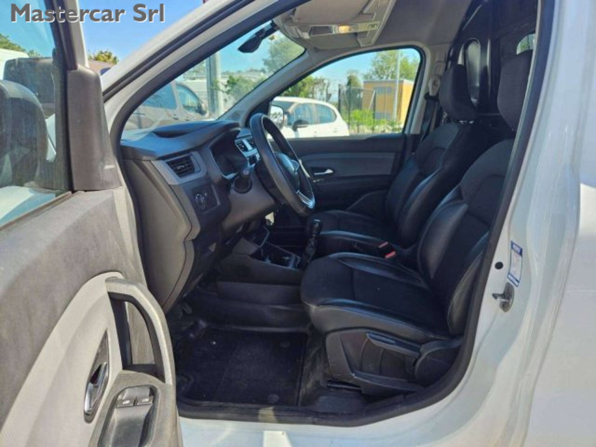 Renault Express van 1.5 Blue dci 95cv (12)