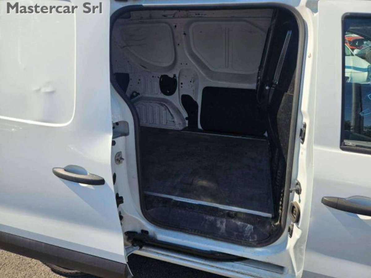 Renault Express van 1.5 Blue dci 95cv (9)