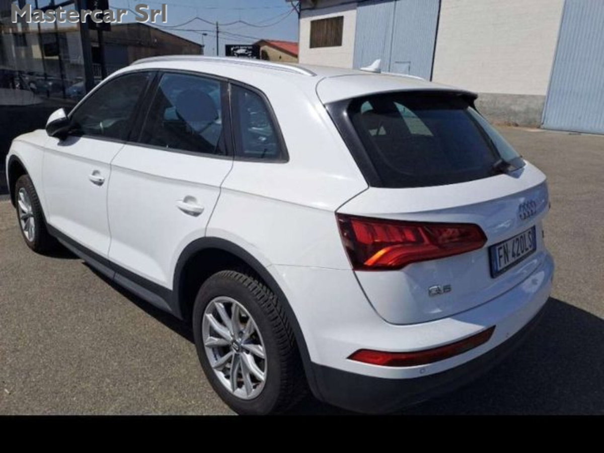 Audi Q5 40 TDI quattro Business (3)