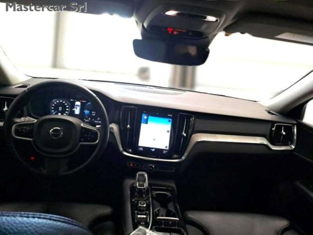 Volvo V60 T6 Recharge AWD Plug-in Hybrid Inscription (6)