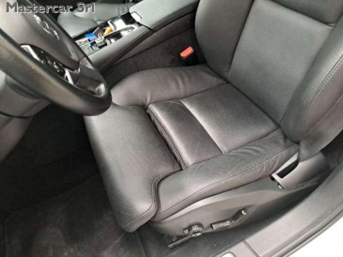 Volvo V60 T6 Recharge AWD Plug-in Hybrid Inscription (8)
