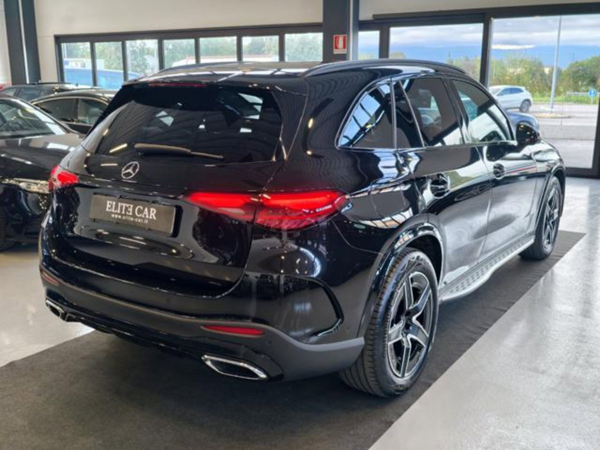 Mercedes-Benz GLC 220 d 4Matic Mild Hybrid AMG Premium Plus (4)