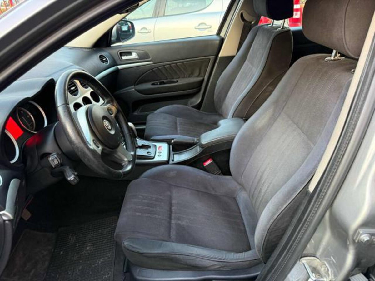 Alfa Romeo 159 SportWagon 1.9 JTDm 150CV Sportwagon Distinctive Q-Tronic (15)