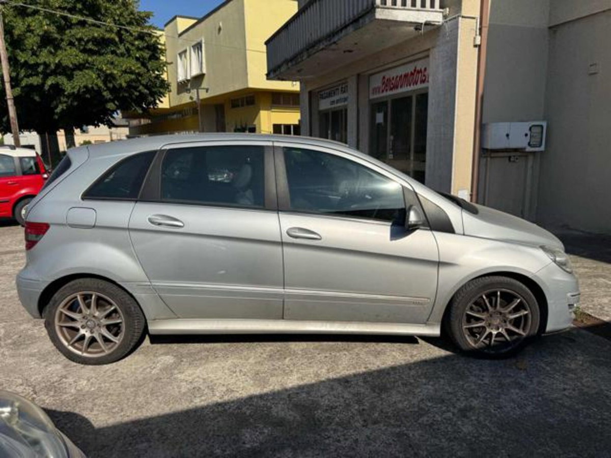 Mercedes-Benz Classe B 180 CDI (6)
