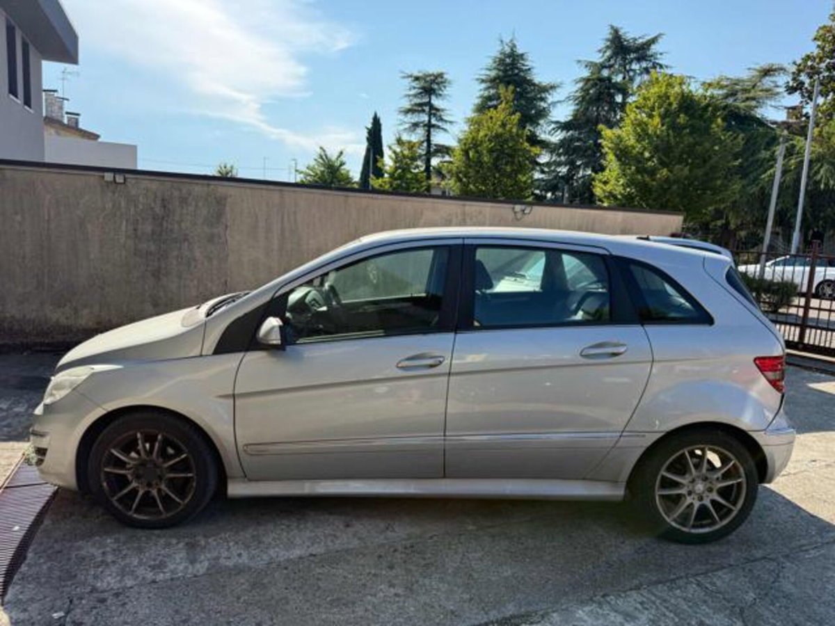 Mercedes-Benz Classe B 180 CDI (7)