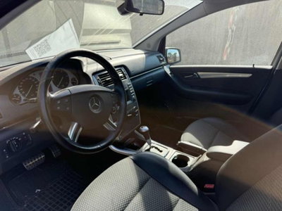 Mercedes-Benz Classe B 180 CDI (9)