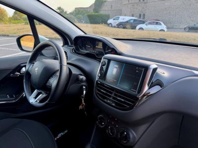 Peugeot 208 82 5 porte Allure (19)