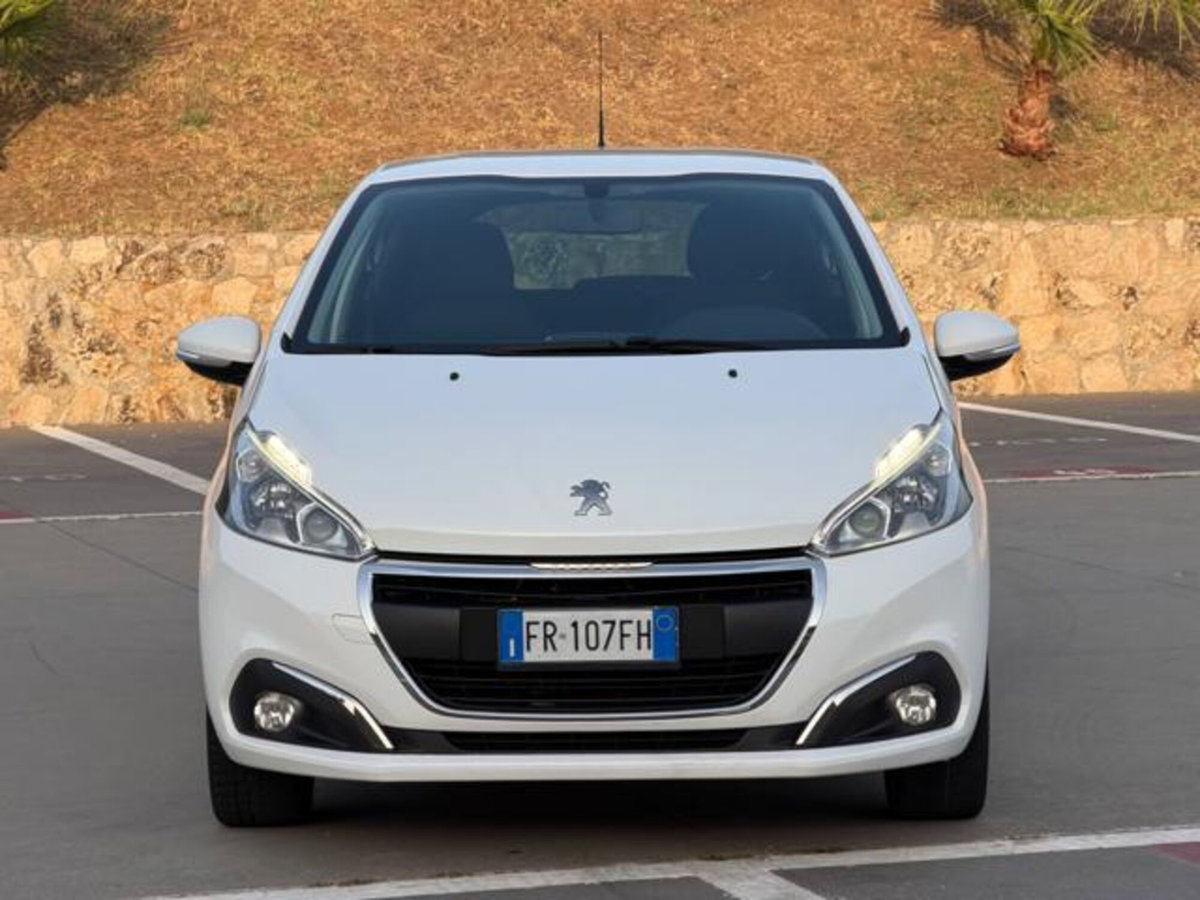 Peugeot 208 82 5 porte Allure (2)