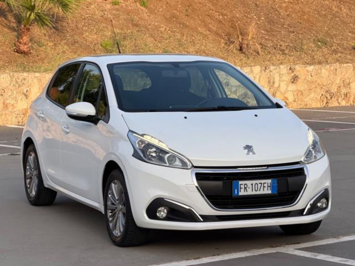 Peugeot 208 82 5 porte Allure (3)
