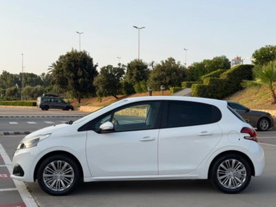 Peugeot 208 82 5 porte Allure (4)