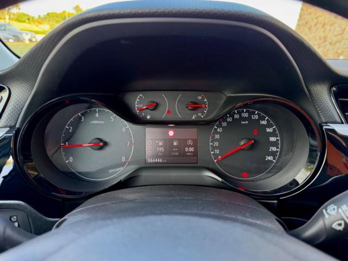 Opel Corsa 1.2 (15)