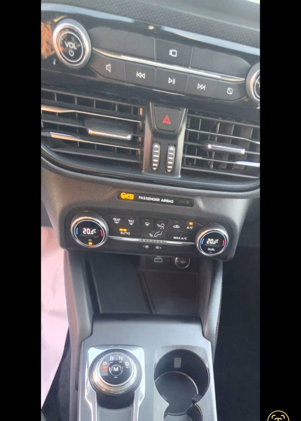 Ford Kuga 1.5 EcoBlue 120 CV aut. 2WD ST-Line X (19)