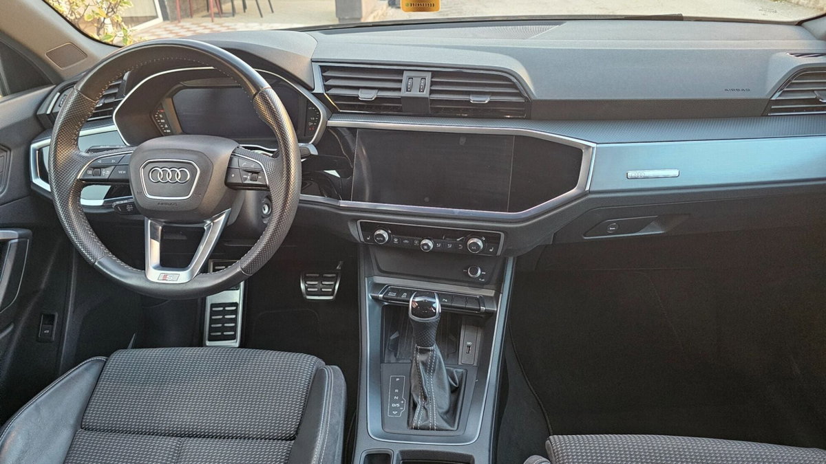 Audi Q3 Sportback 35 TDI quattro S tronic S line edition (15)