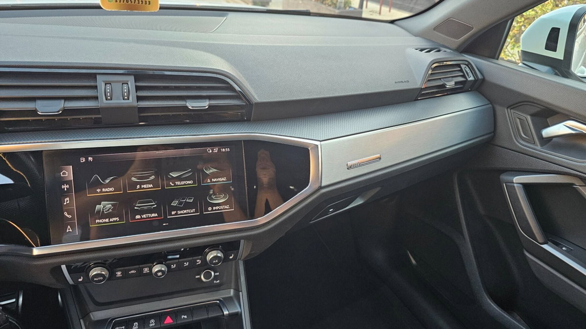 Audi Q3 Sportback 35 TDI quattro S tronic S line edition (9)