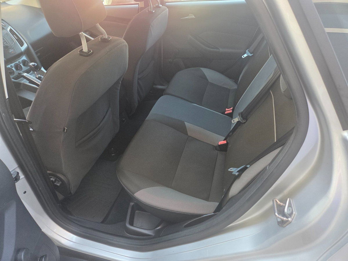 Ford Focus 1.6 TDCi 115 CV Titanium (13)