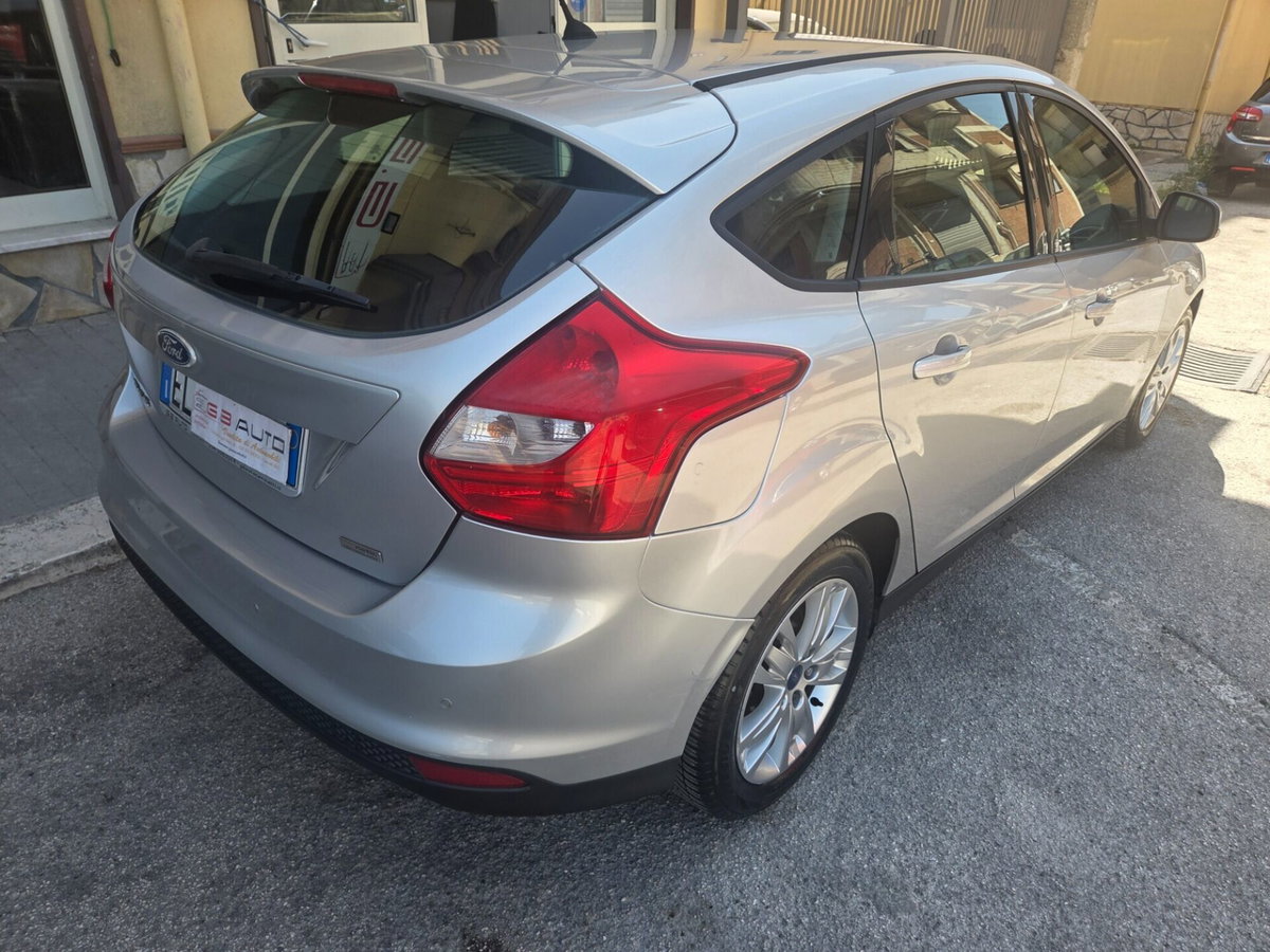 Ford Focus 1.6 TDCi 115 CV Titanium (4)