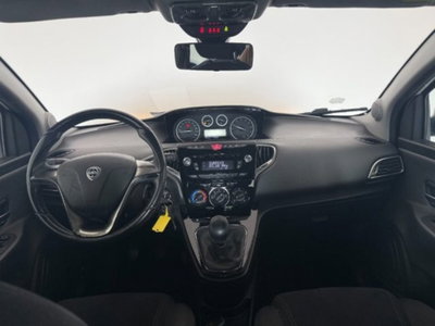 Lancia Ypsilon 1.2 69 CV 5 porte GPL Ecochic Gold (10)