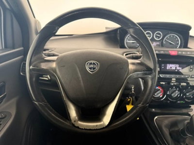 Lancia Ypsilon 1.2 69 CV 5 porte GPL Ecochic Gold (12)