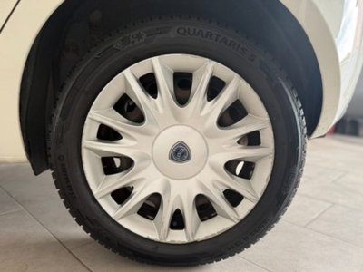 Lancia Ypsilon 1.2 69 CV 5 porte GPL Ecochic Gold (8)