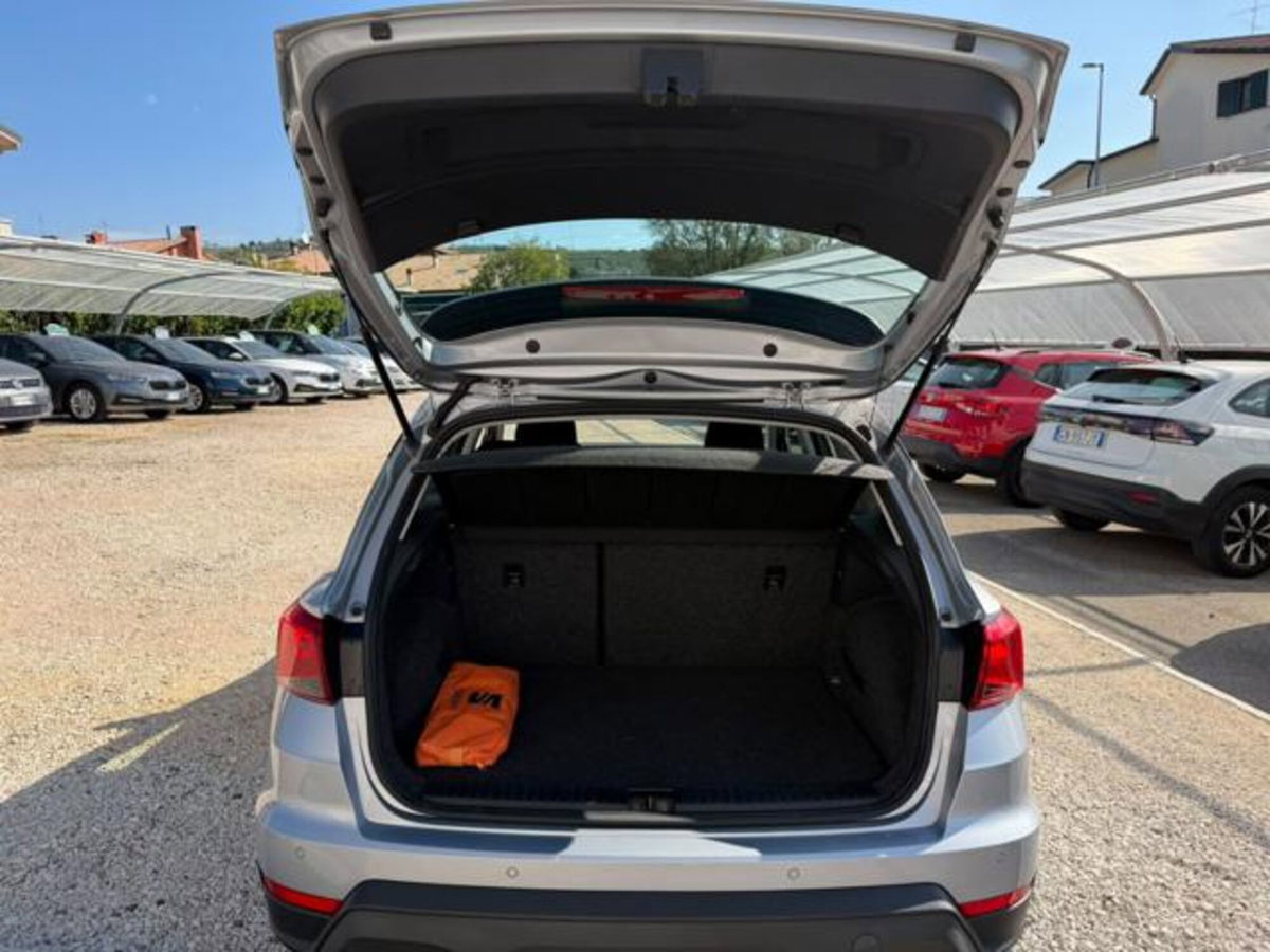 SEAT Arona 1.0 TGI Reference (11)