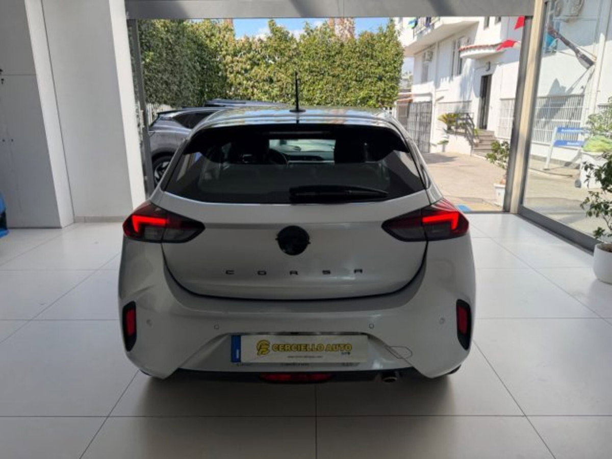 Opel Corsa 1.2 100 CV GS Line (16)