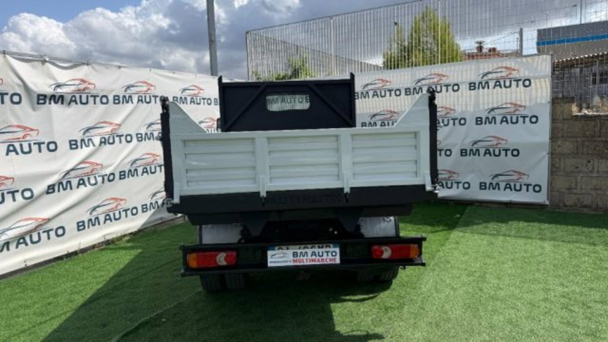 Nissan Cabstar 120.35 3.0 Tdi PM-RG-DC Cab. SL (11)