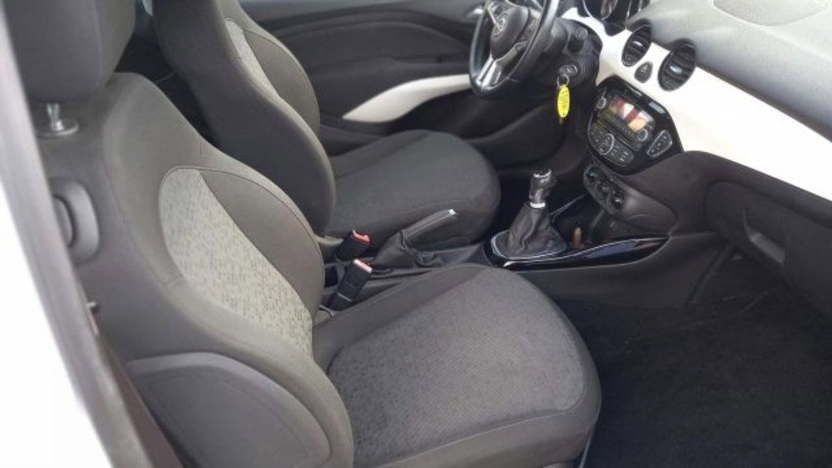Opel Adam 1.4 87 CV GPL Tech Jam (13)